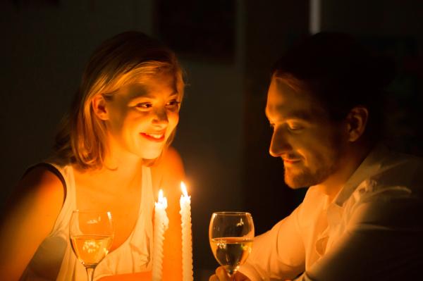 como saber si le gustas a una mujer casada